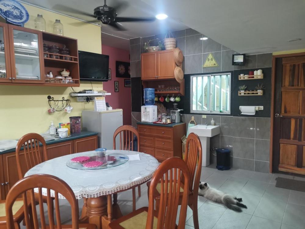 Jazepuri - Jaze 1 Homestay *